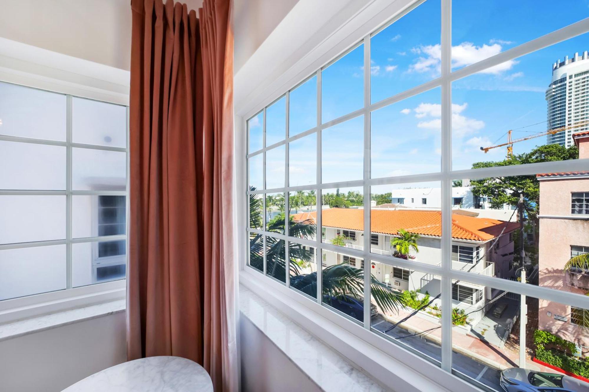 Ocean Spray Hotel Майами-Бич Экстерьер фото